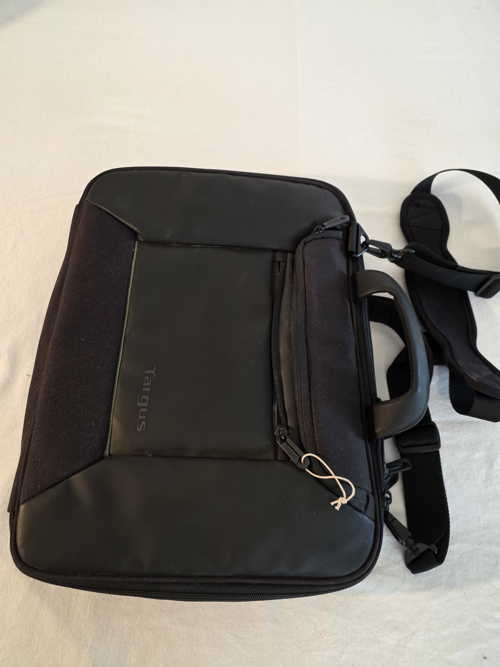 Targus Black Laptop Briefcase with Shoulder Strap